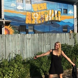 Meet your Posher, Isabelle